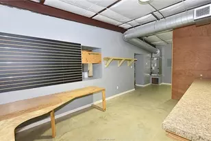 409 N Stone St, Caldwell, TX 77836 - Photo 9