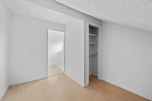 6327 Lynkat Ln, Houston, TX 77083 - Photo 25