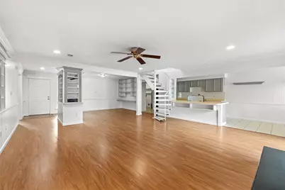 6327 Lynkat Lane, Houston, TX 77083 - Photo 9