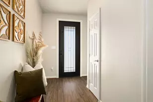 107 Fosters Branch Dr, Schulenburg, TX 78956 - Photo 3