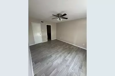 8787 Brae Acres Road #103, Houston, TX 77074 - Photo 5