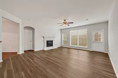 5331 Seabird Street, Baytown, TX 77521 - Photo 11