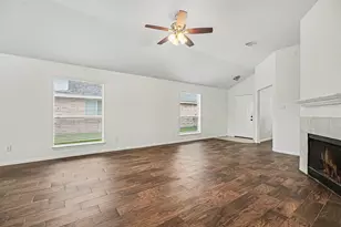4026 Ashview Ln, Fresno, TX 77545 - Photo 3