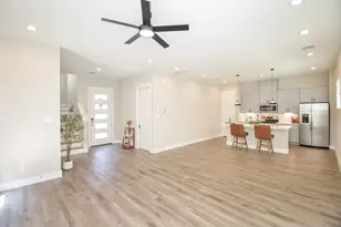 1223 W Tidwell Rd, Houston, TX 77091 - Photo 9