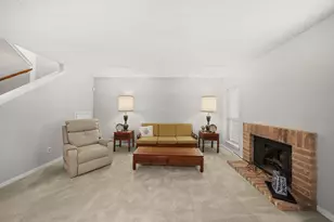 11846 Barryknoll Ln, Houston, TX 77024 - Photo 3