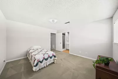 11846 Barryknoll Lane #5, Houston, TX 77024 - Photo 19