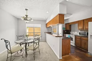 11846 Barryknoll Ln, Houston, TX 77024 - Photo 9