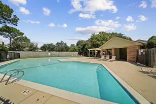 11846 Barryknoll Ln, Houston, TX 77024 - Photo 23
