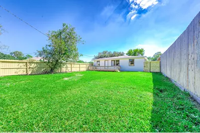 2214 11th Avenue N, Texas City, TX 77590 - Photo 25