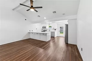 13414 Linden St, Sugar Land, TX 77498 - Photo 9