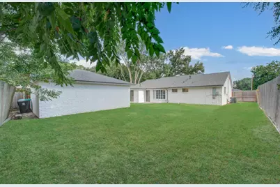 2002 Seagate Lane, Houston, TX 77062 - Photo 35