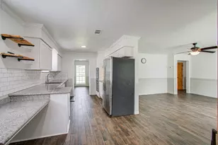 2002 Seagate Ln, Houston, TX 77062 - Photo 15
