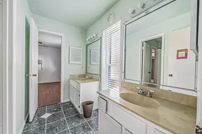 13139 Birch Grove Drive, Houston, TX 77099 - Photo 23