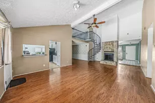 13139 Birch Grove Dr, Houston, TX 77099 - Photo 9