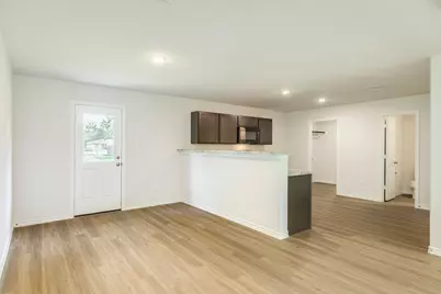 306 N Orange Street, Sweeny, TX 77480 - Photo 7