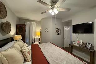 2011 Spenwick Dr, Houston, TX 77055 - Photo 13