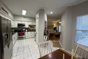 2011 Spenwick Dr, Houston, TX 77055 - Photo 7