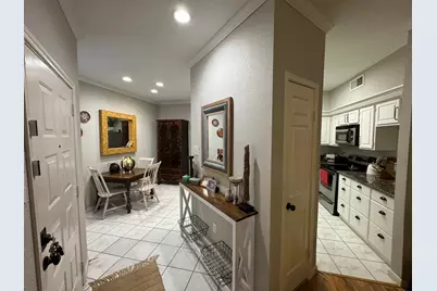 2011 Spenwick Drive #511, Houston, TX 77055 - Photo 5