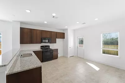 4506 Blue Moutain Laurel, Pinehurst, TX 77362 - Photo 15