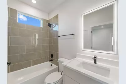 4710 Thornton Villas Lane, Houston, TX 77018 - Photo 25