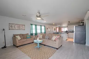 510 Oyster St, Surfside Beach, TX 77541 - Photo 5