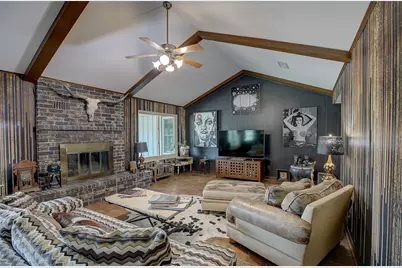 5715 State Highway 159, La Grange, TX 78945 - Photo 9