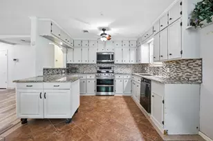 11080 Donna Rd, Conroe, TX 77306 - Photo 5