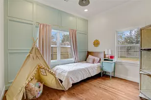 2418 Lazybrook Dr, Houston, TX 77008 - Photo 15