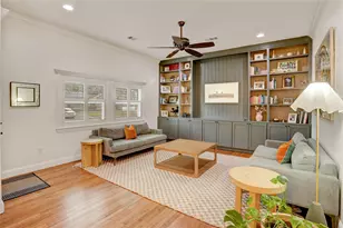 2418 Lazybrook Dr, Houston, TX 77008 - Photo 5