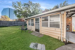 10618 Wickersham Ln, Houston, TX 77042 - Photo 25