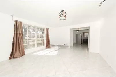 10618 Wickersham Lane, Houston, TX 77042 - Photo 7