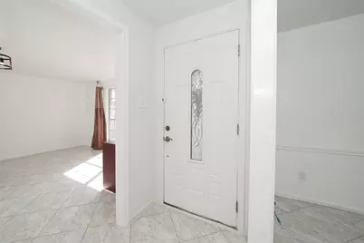 10618 Wickersham Lane, Houston, TX 77042 - Photo 5