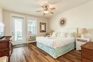 4111 Pointe W Dr, Galveston, TX 77554 - Photo 15