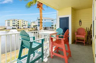 4111 Pointe W Dr, Galveston, TX 77554 - Photo 21