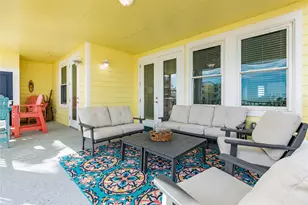 4111 Pointe W Dr, Galveston, TX 77554 - Photo 21