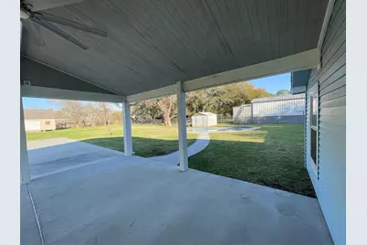 3082 County Road 536, Alvin, TX 77511 - Photo 11