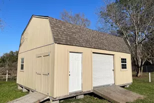 3082 County Rd 536, Alvin, TX 77511 - Photo 5