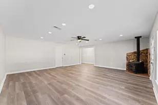 3082 County Rd 536, Alvin, TX 77511 - Photo 7