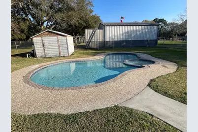 3082 County Road 536, Alvin, TX 77511 - Photo 3