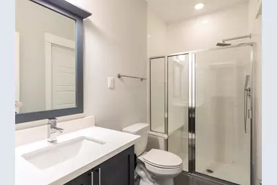 1027 W 24th Street, Houston, TX 77008 - Photo 13