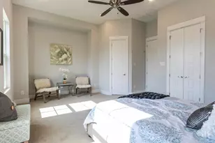 1027 W 24th St, Houston, TX 77008 - Photo 9