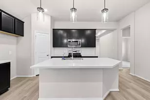 259 Navasota Narrows Wy, Conroe, TX 77304 - Photo 5