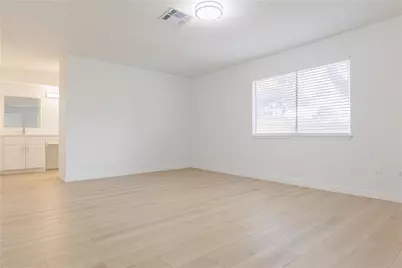 3206 Cherry Creek Drive, Missouri City, TX 77459 - Photo 3