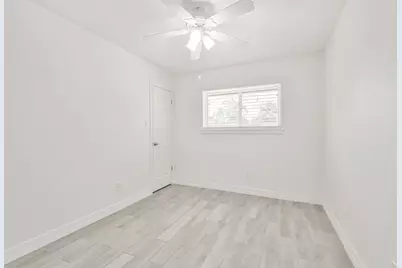 7623 Yellow Pine Drive, Houston, TX 77040 - Photo 27