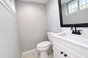 8418 Meadowview Dr, Houston, TX 77037 - Photo 7