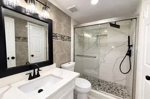 8418 Meadowview Dr, Houston, TX 77037 - Photo 5