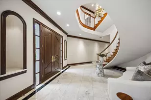 22 Eaton Square, Houston, TX 77027 - Photo 3