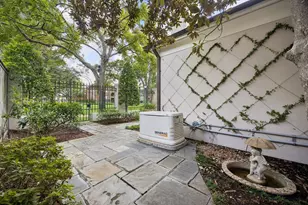 22 Eaton Square, Houston, TX 77027 - Photo 41
