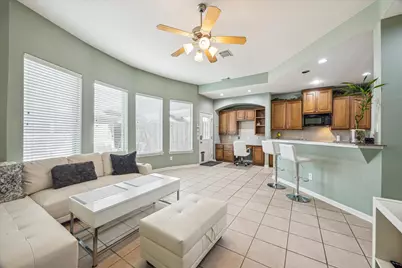 2403 Clippers Square, Houston, TX 77058 - Photo 7