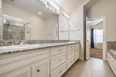2710 Hullsmith Drive #401, Houston, TX 77063 - Photo 23